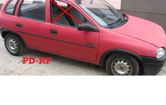 Opel Corsa B Front door window glass four-door 90388830