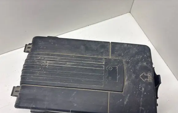 Skoda Octavia Mk2 (1Z) Battery box tray cover/lid 1k0915443c