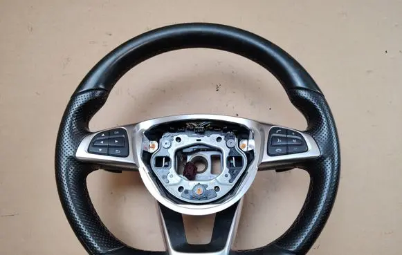 Mercedes-Benz CLA C117 X117 W117 Steering wheel 3078736 A0004603403
