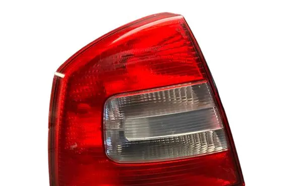 Skoda Octavia Mk2 (1Z) Rear/tail lights 1Z5945095B 1Z5945111B