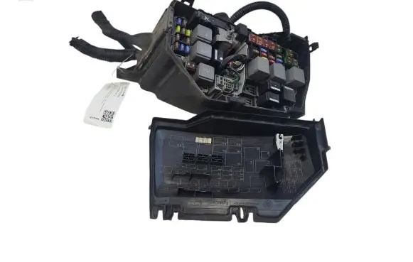 Ford Galaxy Fuse module 6G9T14A067AB