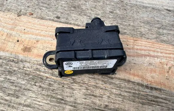Volkswagen Golf V ESP acceleration yaw rate sensor 1K0907655C