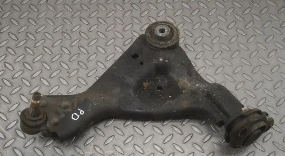 Mercedes-Benz Vito Viano W447 Front lower control arm/wishbone