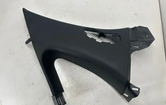 Dodge Durango (C) pillar trim 6DF15TRMAA 66592 MT2371