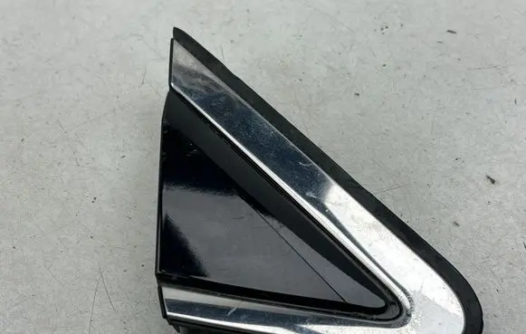 Nissan Murano Z52 Front door glass trim molding 963185AA0A P21149002