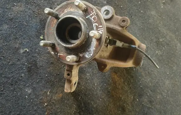 Ford Focus Front wheel hub