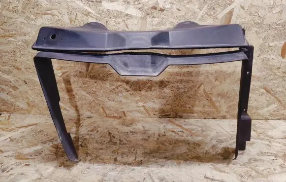 Maserati Quattroporte Air intake duct part 210542