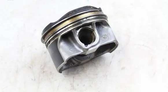 BMW M4 F82 F83 Piston 8089405 11258089405