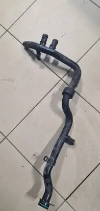 Audi A8 S8 D3 4E Engine coolant pipe/hose 057121075T