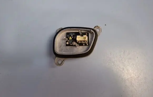 Volkswagen Golf VIII Headlight ballast module Xenon 5H0998478A 90157100 5H1941006C