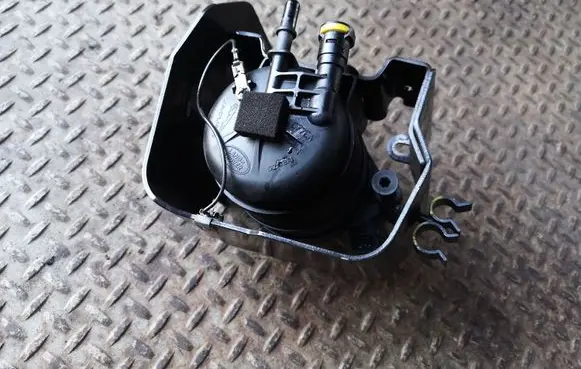 Land Rover Range Rover Evoque L538 Fuel filter housing GJ329B872AD