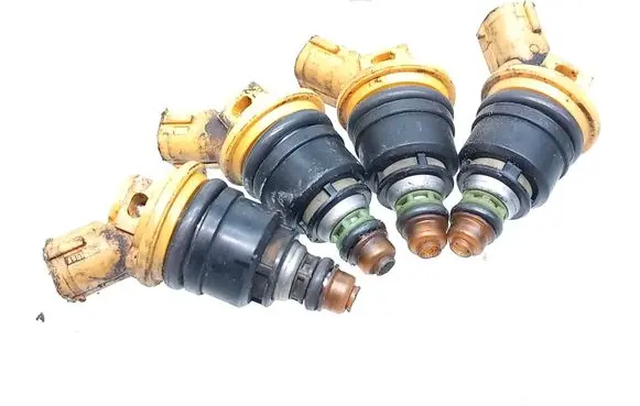 Fuel injectors set