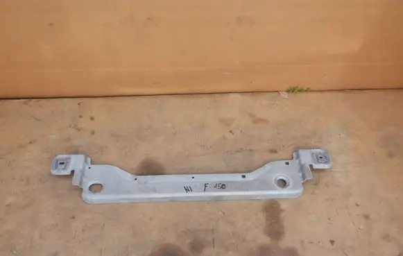 Top upper radiator support slam panel
