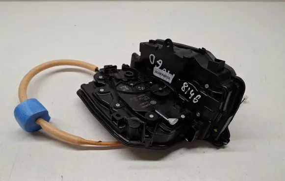 BMW X7 G07 Rear door lock 7477706 51227477706