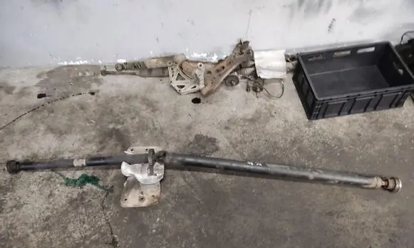 Volvo XC70 Middle center prop shaft 