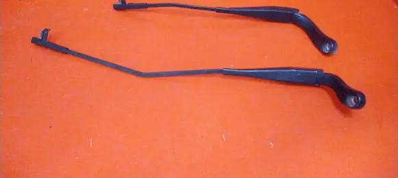 Alfa Romeo Brera Front wiper blade arm