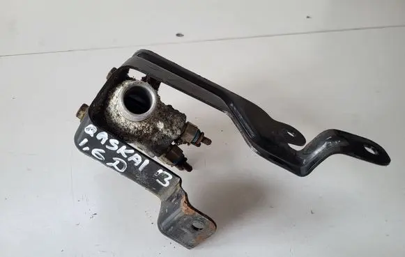 Nissan Qashqai Other engine bay part