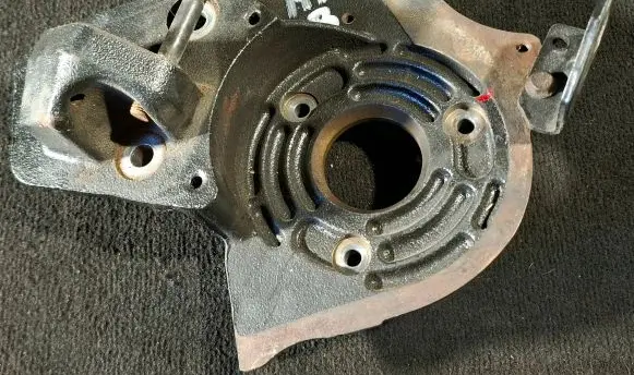 Mitsubishi Space Star Fuel pump bracket 