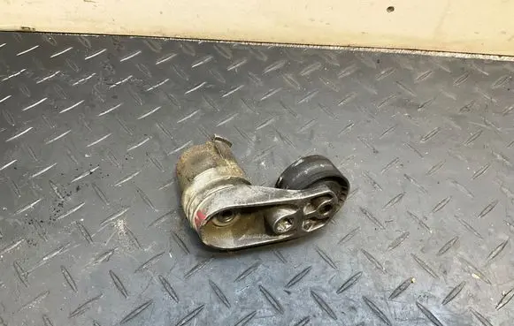 BMW 3 F30 F35 F31 Alternator belt tensioner 7604935
