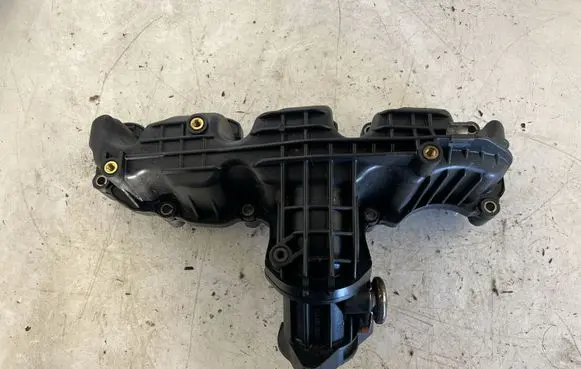 Skoda Rapid (NH) Intake manifold 03L129711