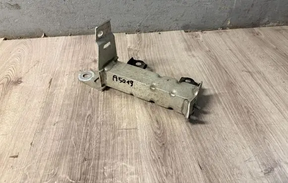 Toyota RAV 4 (XA50) Front bumper shock/impact absorber RAV4