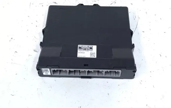 Toyota Prius+ (ZVW40) Power management control unit 8968147340 2850001482