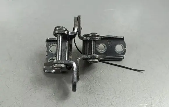 Honda CR-V Front door hinge set 