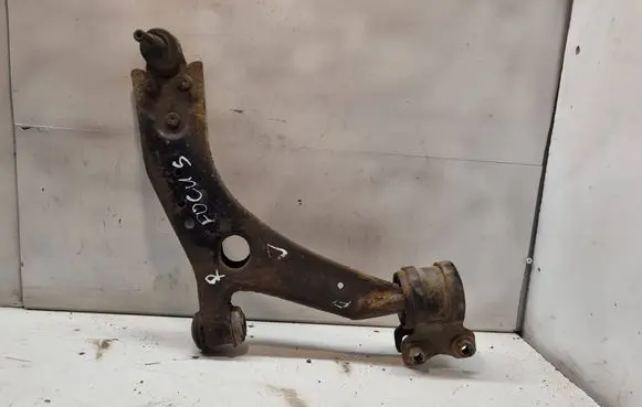Ford Focus Front lower control arm/wishbone