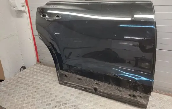 Audi Q8 Rear door