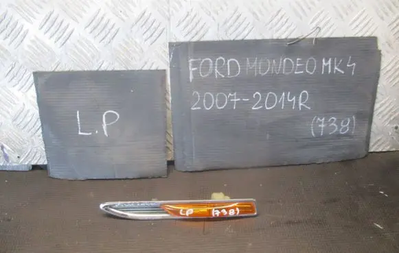Ford Mondeo MK IV Front indicator light 163KM