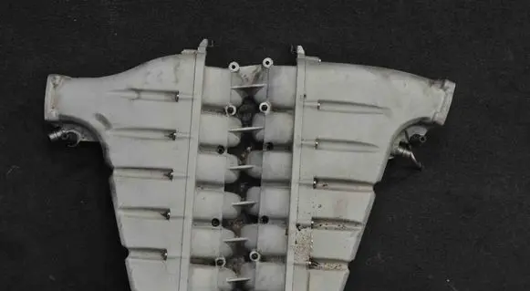 Bentley Flying Spur Intake manifold