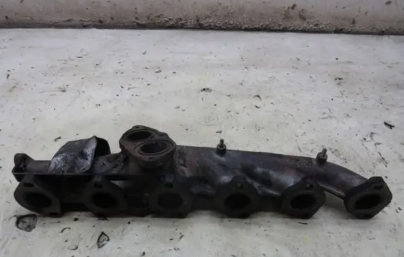 BMW 6 F12 F13 Exhaust manifold 8599198