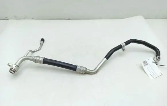 Audi A4 S4 B9 8W Air conditioning (A/C) pipe/hose 8W2820740D