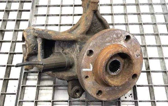 Peugeot 207 Front wheel hub spindle knuckle 