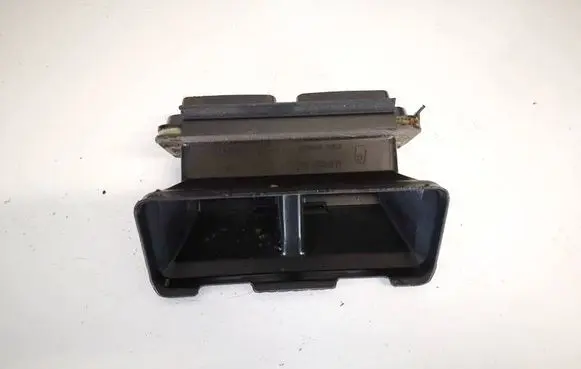 Audi Q7 4L Air intake duct part 4l0857042