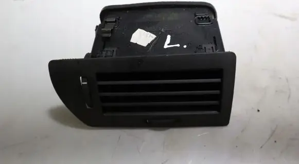 Opel Astra H Dashboard side air vent grill/cover trim
