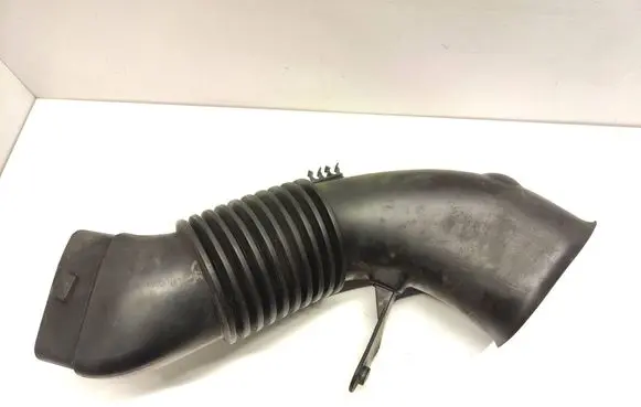 BMW 5 E60 E61 Air intake duct part 7790056 13981114