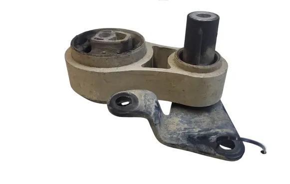 Ford Fiesta Engine mount bracket