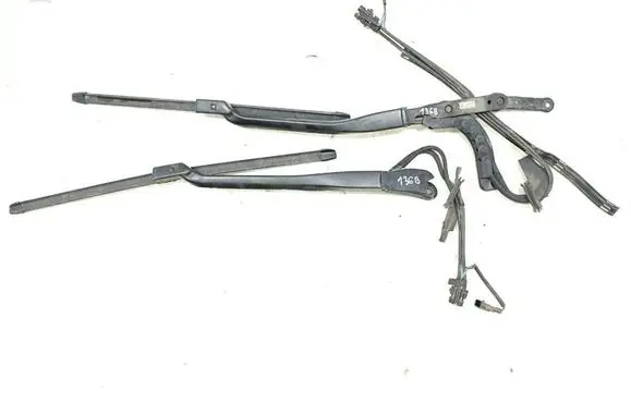 Mercedes-Benz SL R231 Front wiper blade arm A2318201040