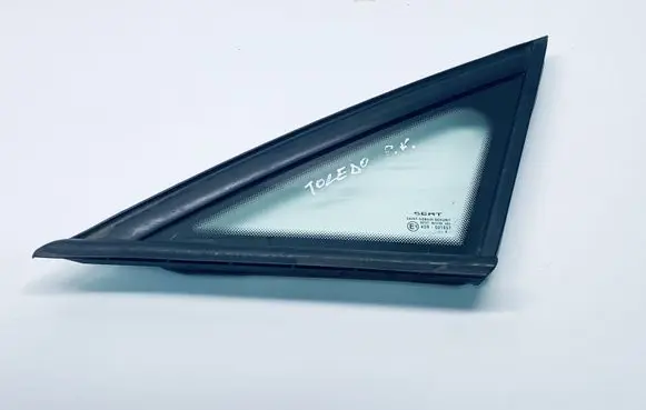 Seat Toledo III (5P) Front triangle window/glass 5P0845411C