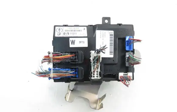 Mazda 2 Comfort/convenience module D65267560E