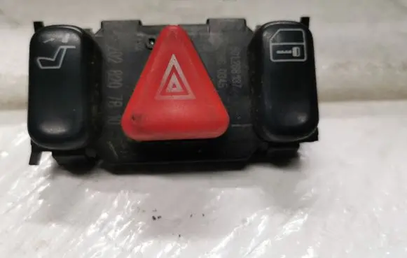 Mercedes-Benz C W202 Hazard light switch 2028207810