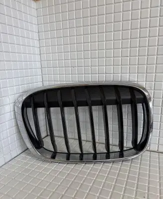 BMW X1 F48 F49 Front bumper upper radiator grill 7383364