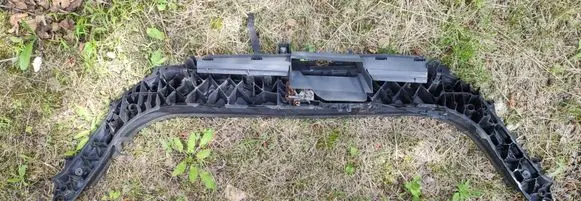 Top upper radiator support slam panel
