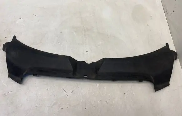Audi A6 S6 C6 4F Radiator trim 4F0807081
