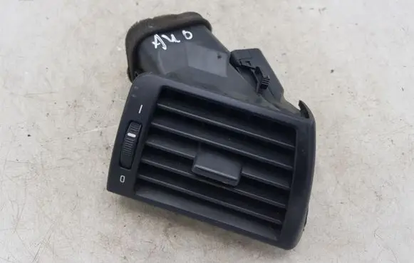 BMW 3 E46 Dashboard air vent grill cover trim 64228361898 8361898