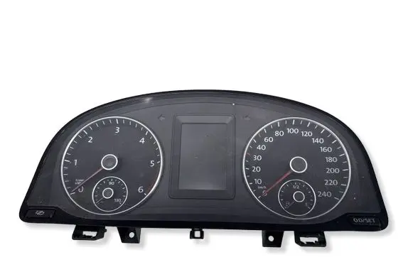 Volkswagen Touran II Speedometer (instrument cluster) 1T0920875A