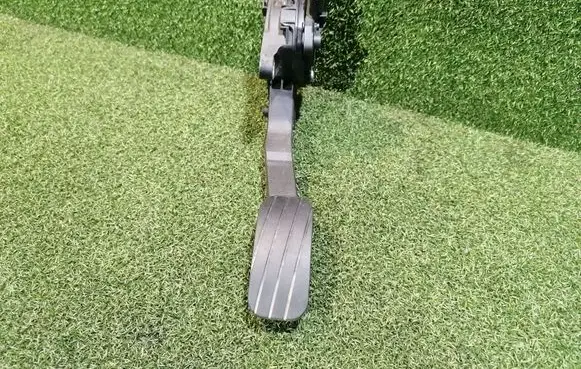 Renault Master III Accelerator throttle pedal 180101626R