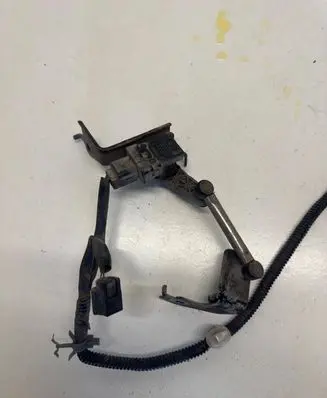 Nissan X-Trail T32 Headlight/headlamp level sensor 538124BA0A
