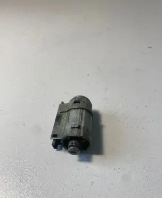 Audi A6 S6 C5 4B Ignition lock 4B1837063